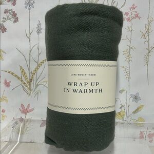 Pottery Barn Luxe Woven Throw - Dark Green